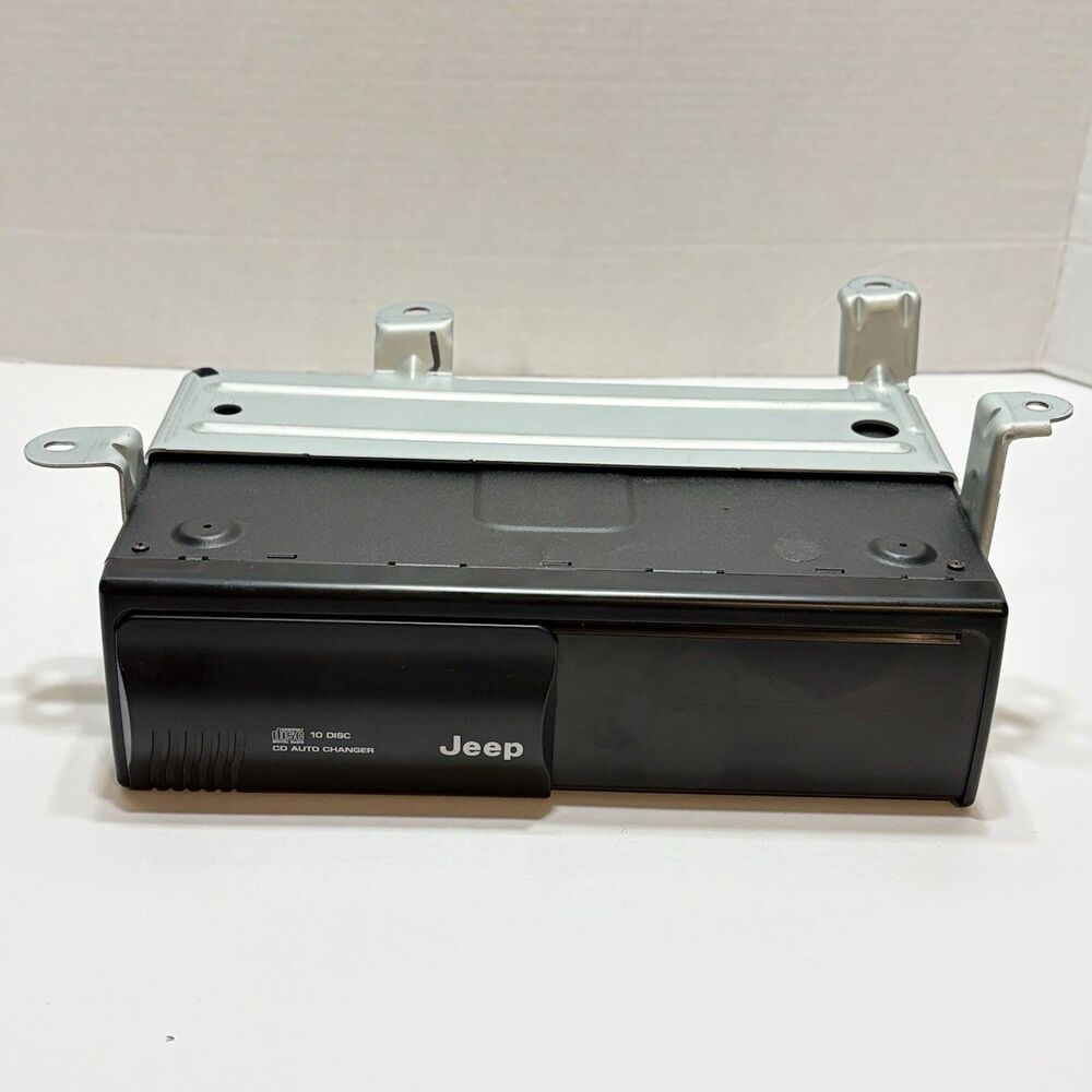 1999 - 2004 Jeep Grand Cherokee WJ OEM Chrysler 10 Disc CD Changer 56042129AG